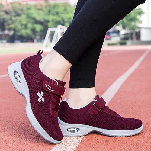 Sneaker shoes